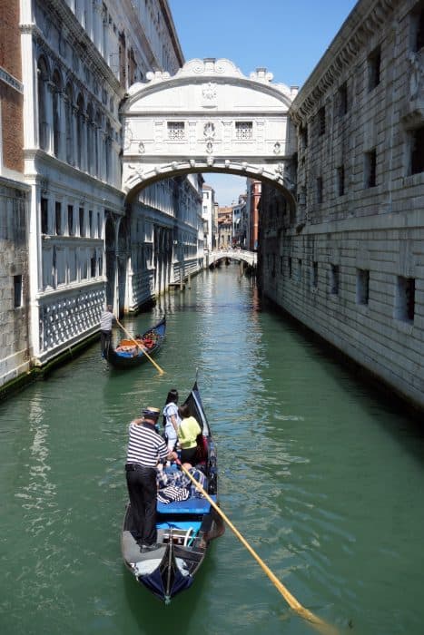 Venice overnight and on a budget, what to see and do to make the most of a short visit! St. George's Island, doges palace, san marco, st mark's square, duomo, gondola, water bus, Rialto Bridge, bridge of signs, italy, italia, things to do in venice, venice on a shoestring, venice on a budget, 24 hours in venice, 48 hours in venice, venice for backpackers