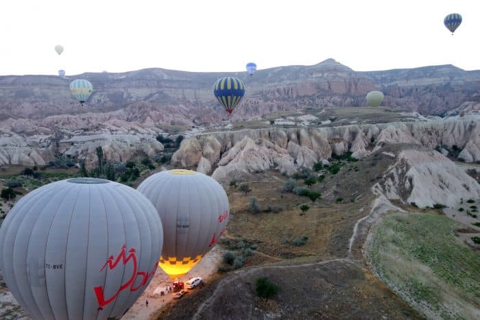 Hot air balloon cappadocia, Cappadocia, Capadoccia, Kappadocia, Kappadokiya, Turkey, Turkiye, hotair balloon, ballooning, Goreme, Voyager balloons, voyager cappadocia, bucket list, dream destination, sun rise, fairytale, fairy towers, GoPro, Rose Valley, price, 