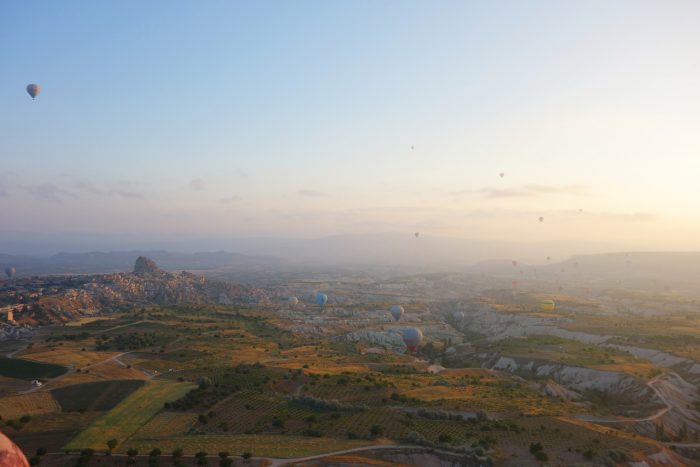 Hot air balloon cappadocia, Cappadocia, Capadoccia, Kappadocia, Kappadokiya, Turkey, Turkiye, hotair balloon, ballooning, Goreme, Voyager balloons, voyager cappadocia, bucket list, dream destination, sun rise, fairytale, fairy towers, GoPro, Rose Valley, price, 