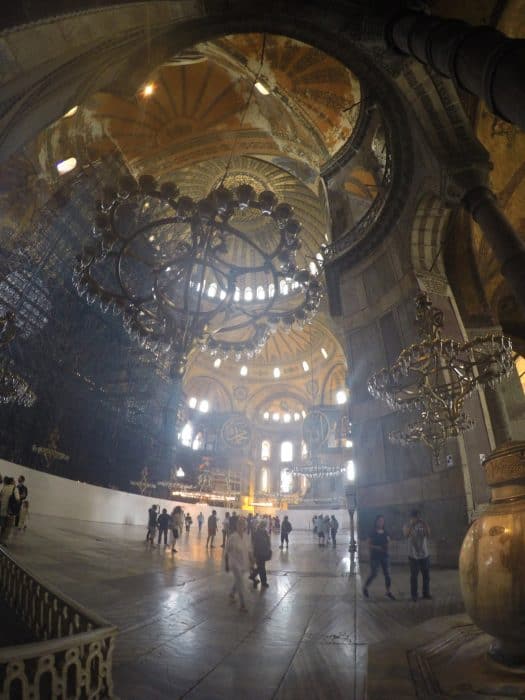 Istanbul, places to see in istanbul, history, asia, Europe, things to do, top things to see, what to do, where to go, turkey, turkiye, adventure, explore, romance of travel, bucket list,Hagia Sophia, Haggia, Sofia, Blue Mosque, Sultan Ahmed Mosque, Byzantine, Ottoman, sultan, how old is the blue mosque, how old is the hagia sophia, what do I need to wear to visit the Blue Mosque, clothing, requirements, price, cost, opening times, restrictions, women, men, legs, head, scarf, muslim, islam, prayer, call to prayer, minarets, why is the blue mosque called the blue mosque, tiles, decoration, age, open to visitors, tourists, can I go inside the blue mosque, 