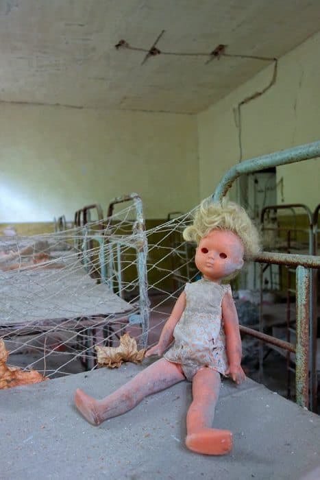 is it safe to visit Chernobyl, Chernobyl tours from Kiev, can you visit Chernobyl without a guide, Chernobyl day trip, cheap Chernobyl tour, tour chernobyl, Ukraine, UrBex, Urban Exploration, pripyat, Call of Duty, communism, soviet union, soviet, how to visit Chernobyl, При́пять, exclusion zone, amusement park, ferris wheel, hospital, Prípyat, При́п'ять, Prýp'jat, Чорнобиль, Чернобыль, Kiev, Belarus, Lenin 