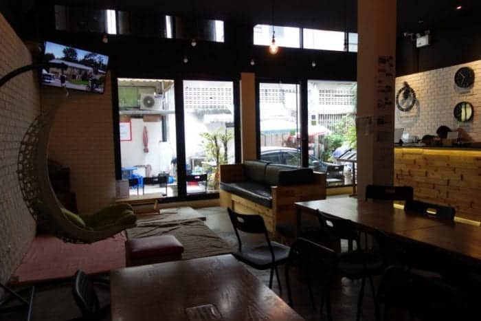 Cube hostel, Bangkok: A sociable escape from the party scene & a tranquil slice of privacy, Thailand, Bangkok, party, hostel, best accommodation, luxury, flashpacker, backpacking, travelling, traveling, best hostels, escape the party scene, not khao san road