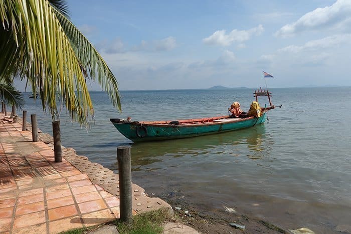 Christmas in Cambodia, Christmas on a beach, kampot, kep, rabbit island, Koh tonsay, Christmas in Asia, Christmas Cambodia,Koh Tonsay Cambodia, Spending Christmas on the beach: A day of adventure to find paradise on a Cambodian Island for a different type of celebration, Beach, abroad, Cambodia, Kep, Kampot, Siem Reap, Angkor Wat, Adventure, Beach, sea, swim, island, Koh, rabbit island, Koh Tonsay, bungalow, bungalow on the beach, drinking from a coconut, Santa, hot Christmas, Christmas in Southeast Asia, 