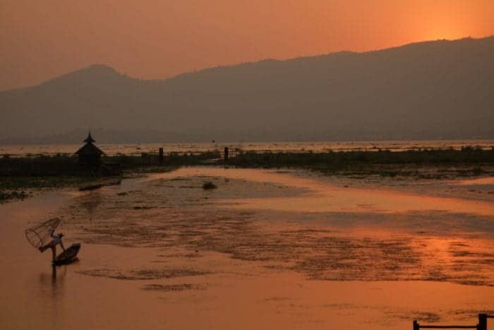fishermen, fisherman, sunset, sun set, Myanmar Treasure Resort - Inle, Lake Inle, inlay, Burma, Myanmar, Asia, South east Asia, tribes, culture, boat tour, hotel, hotel on the lake, luxury, review, spa, views, places to stay, things to do, accomodation, 