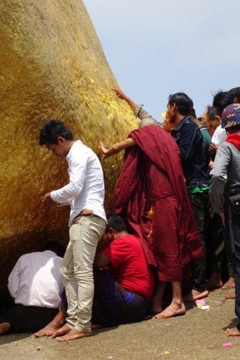 What to expect when you visit Myanmar (Burma): The wonderful, surreal & authentic side of South East Asia, Bagan, Visa, border crossing, Kalaw, trek, Lake inle, culture, villages, temples, Golden Rock, How to visit myanmar, Tips for visiting Myanmar, hiking, homestay, monk, schwedagon pagoda, accommodation, Myanmar Travel, 
