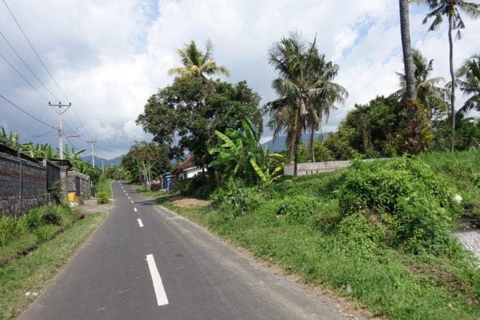 Things to do in Bali, off the beaten track Bali, Off the beaten path Bali, alternative things to do in Bali, tourists, is bali too touristy, too many tourists in Bali, waterfalls, rice terraces, temples, real Bali, Authentic Bali, scooter Bali, hiring a scooter in Bali, Tegenungan Waterfall, Gitgit waterfal, Munduk Waterfall, Aling Aling Waterfall, Sekumpul Waterfall, NungNung Waterfall, Mt Agung, Mt Batur, live volcano Bali, hiking Bali, adventure Bali, Tanah Lot, Besakih Temple, Pura Tirta Empul, Pura Ulun Danu Beratan, Pura Dalem Agung, Goa Gajah, Ubud, best places to stay in Bali, away from the tourists, Gunung Kawi, Ubud Palace, Tegallaland rice terraces, price, Jatiluwih rice terraces, hindu festivals, festivals Bali, Beaches, dirt bike, Surfing, local culture, gate, Monkey forest, sacred monkey temple, monkey on head Bali, Java, transport, ferry