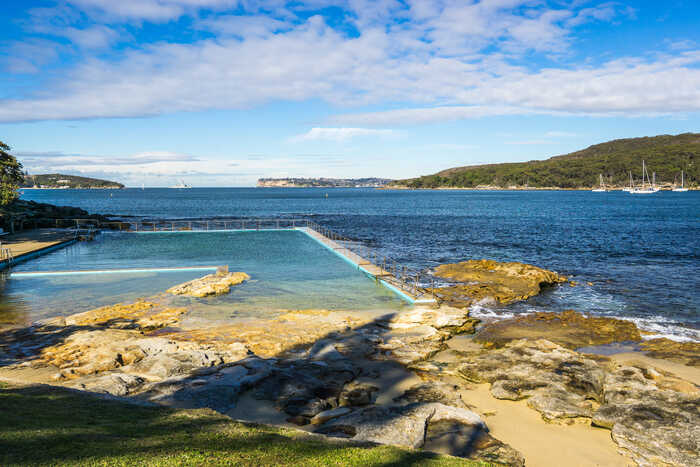 Sydney coastal walks, Coastal walks and amazing beaches around Sydney. Where to escape the city and head to the sea, Best coastal walks around Sydney, Bondi Beach, Manly Beach, Shelly Beach, Manly to Spit, Icebergs, Surfing, Bondi to Coogee,