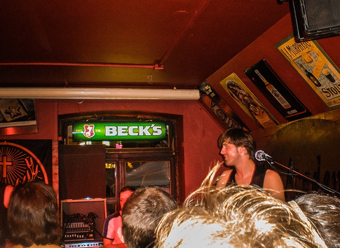 Live music in St Pauli. (One day in Hamburg, Hamburg in one day, 1 day in Hamburg, 24 hours Hamburg, Hamburg itinerary, things to do in Hamburg, weekend in Hamburg)