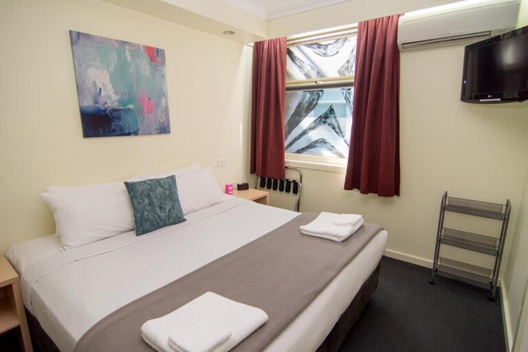 miami hotel melbourne